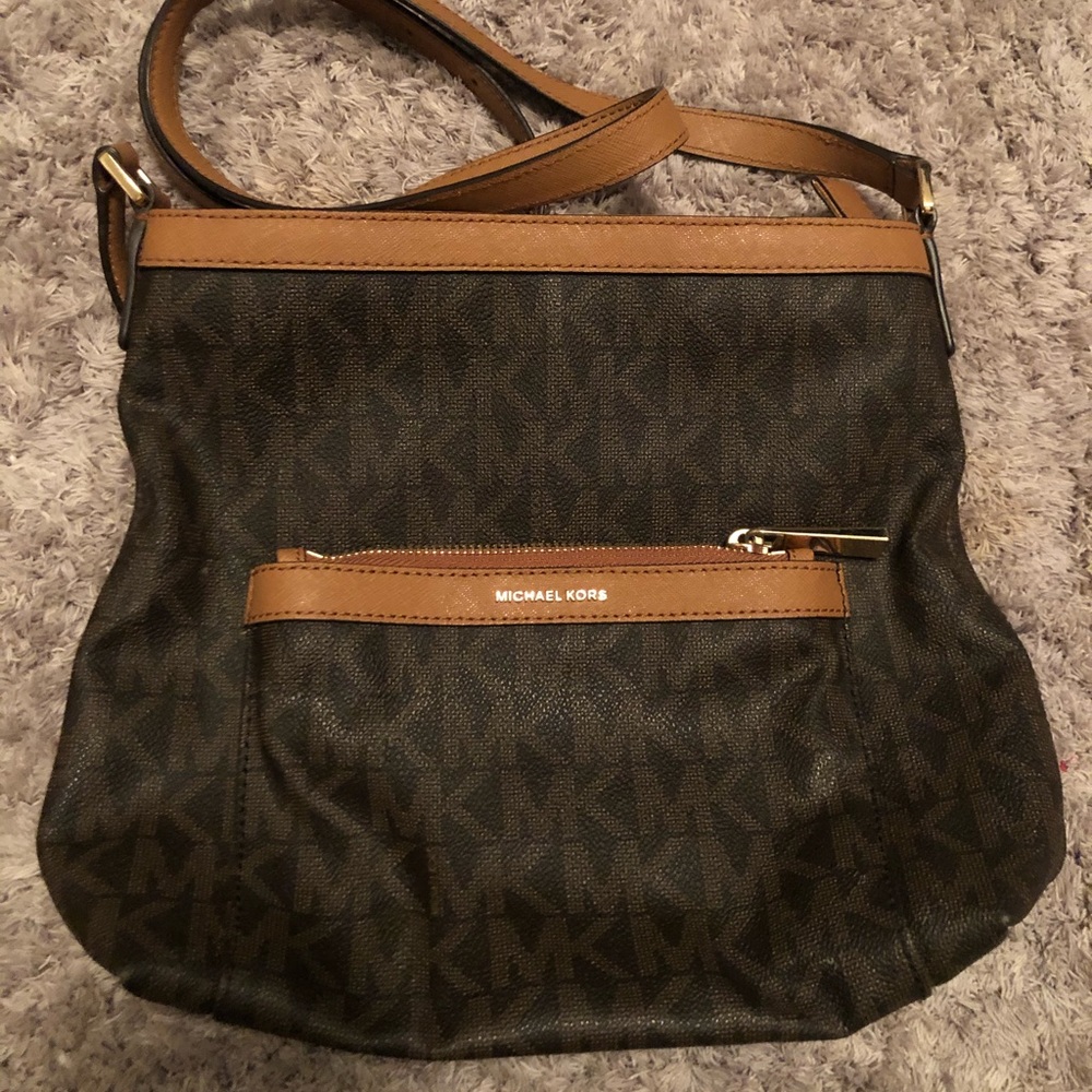 Michael Kors crossbody purse